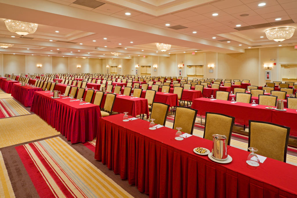 Ramada Plaza By Wyndham Cranbury/S Brunswick Hotel & Conf Ctr Jamesburg Facilities photo
