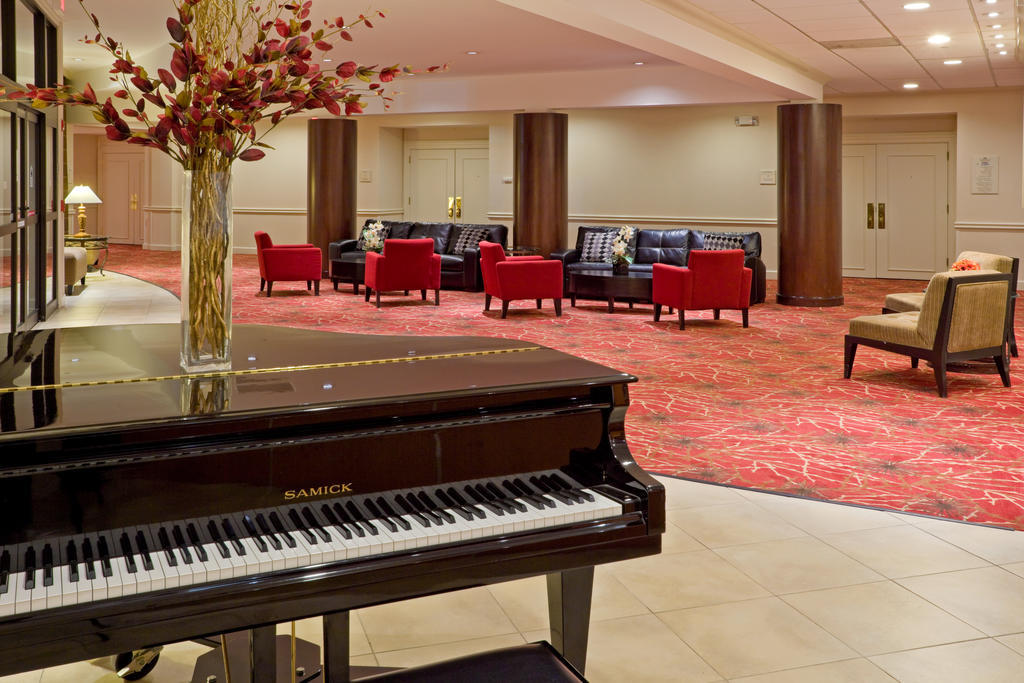 Ramada Plaza By Wyndham Cranbury/S Brunswick Hotel & Conf Ctr Jamesburg Interior photo
