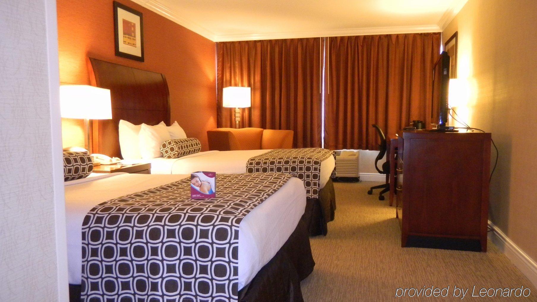 Ramada Plaza By Wyndham Cranbury/S Brunswick Hotel & Conf Ctr Jamesburg Room photo
