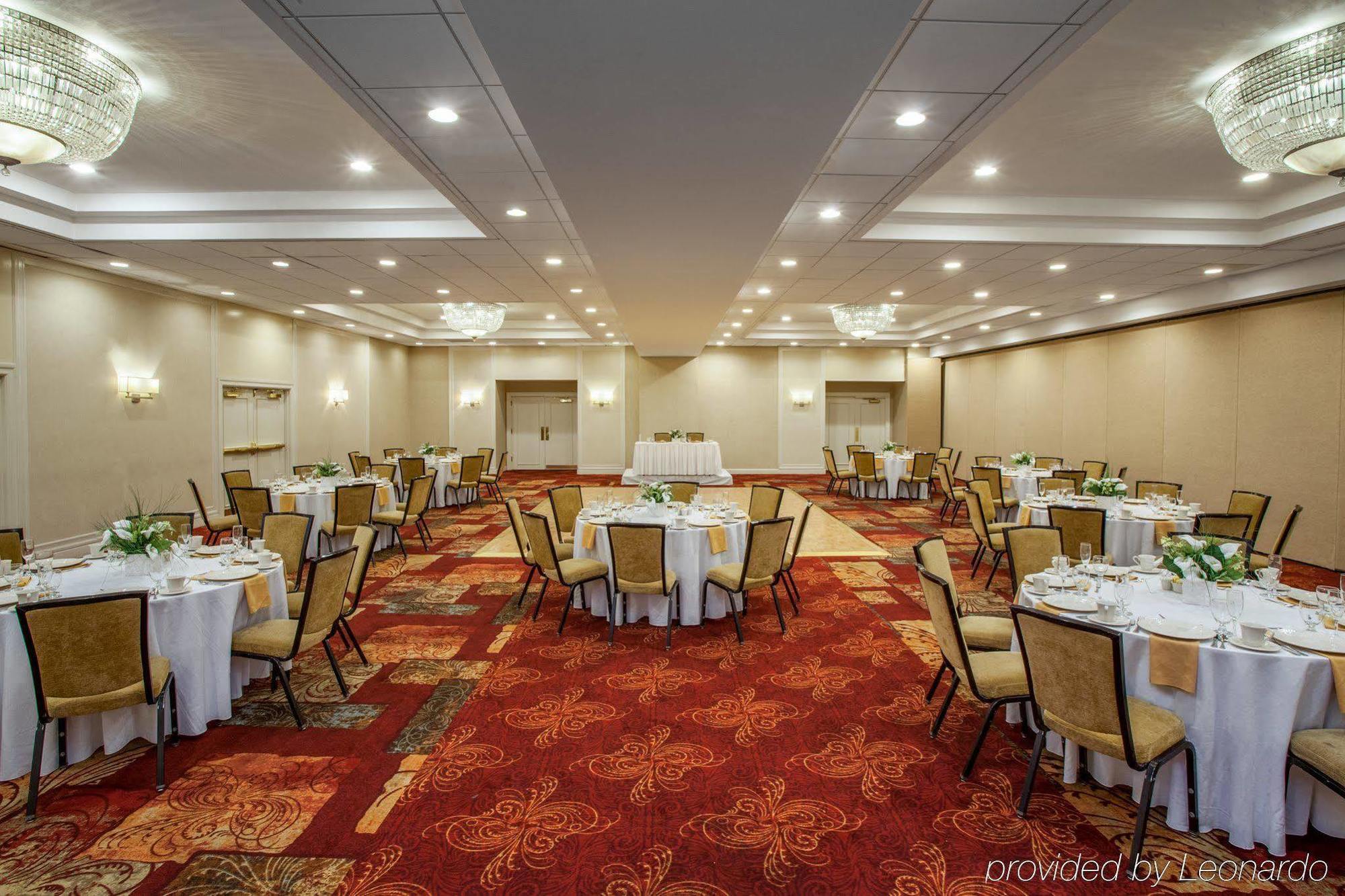 Ramada Plaza By Wyndham Cranbury/S Brunswick Hotel & Conf Ctr Jamesburg Exterior photo